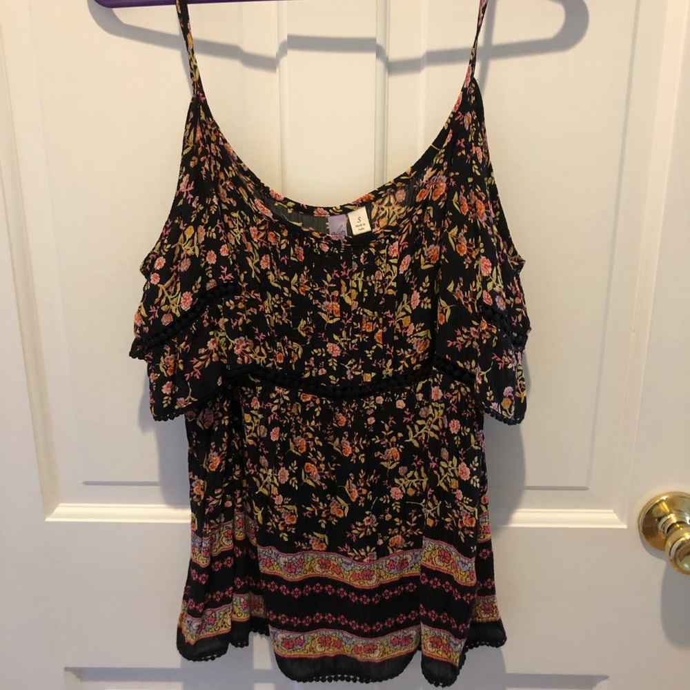 Alya Cold Shoulder Floral Blouse